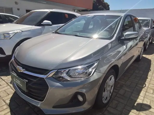 Carro Chevrolet Onix Plus 2024 LT 1.0