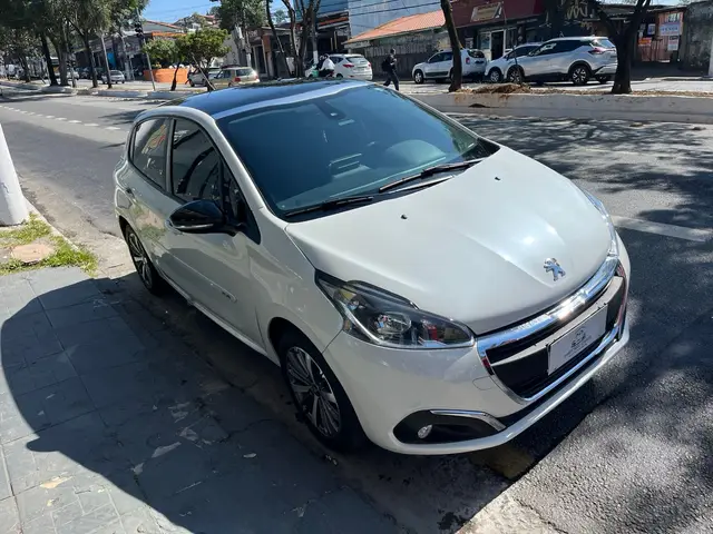 Carro Peugeot 208 2019 Griffe 1.6 16V (Flex) (Aut)