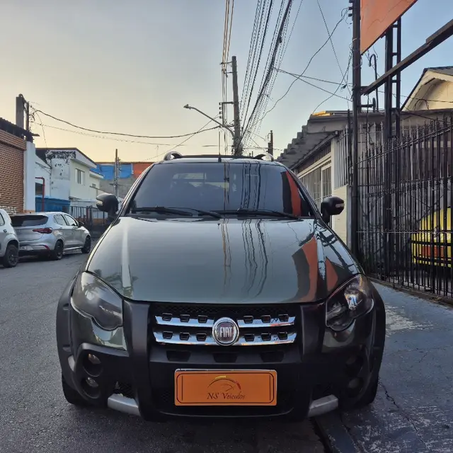Carro Fiat Strada 2012 Adventure 1.8 16V (Flex) (Cabine Dupla)