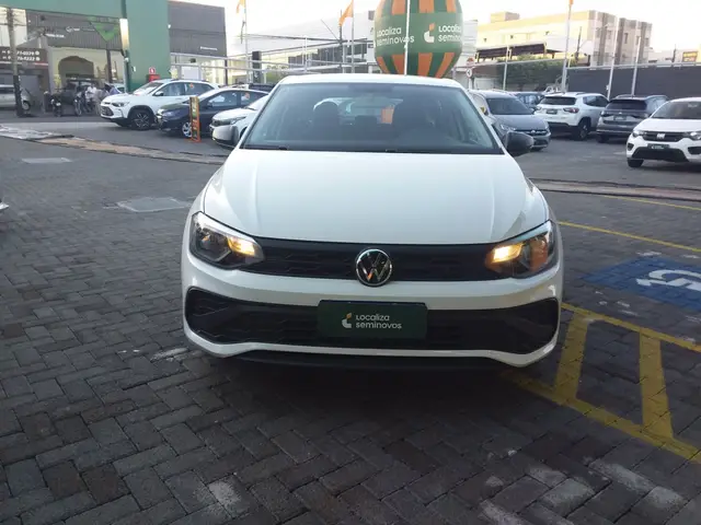 Carro Volkswagen Polo 2025 Track 1.0 Flex 12V 5p