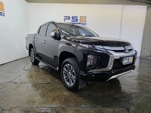 Carro Mitsubishi L200 Triton Sport 2022 HPE-S 2.4 DID-H 4x4 (Aut)
