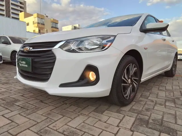 Carro Chevrolet Onix Plus 2024 LT 1.0