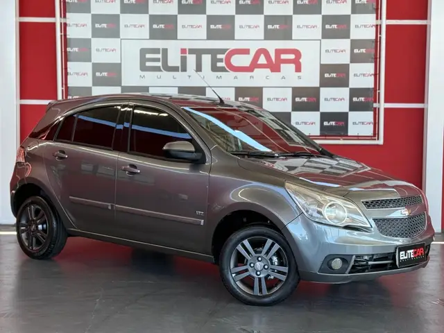 Carro Chevrolet Agile 2011 LTZ 1.4 8V (Flex)