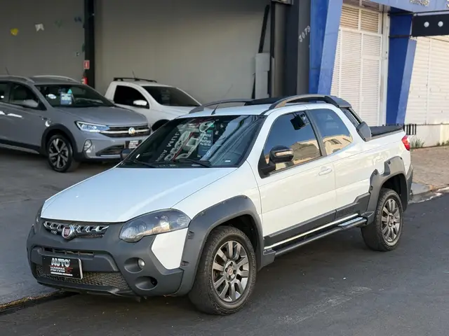 Carro Fiat Strada 2019 Adventure 1.8 16V (Flex) (Cabine Dupla)