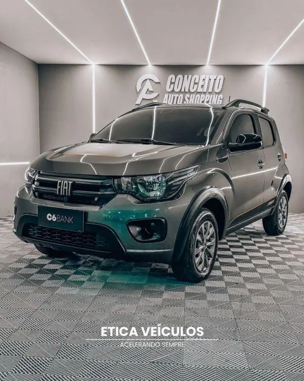 Carro Fiat Mobi 2024 Trekking 1.0