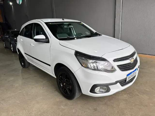 Carro Chevrolet Agile 2013 LT 1.4 8V (Flex)