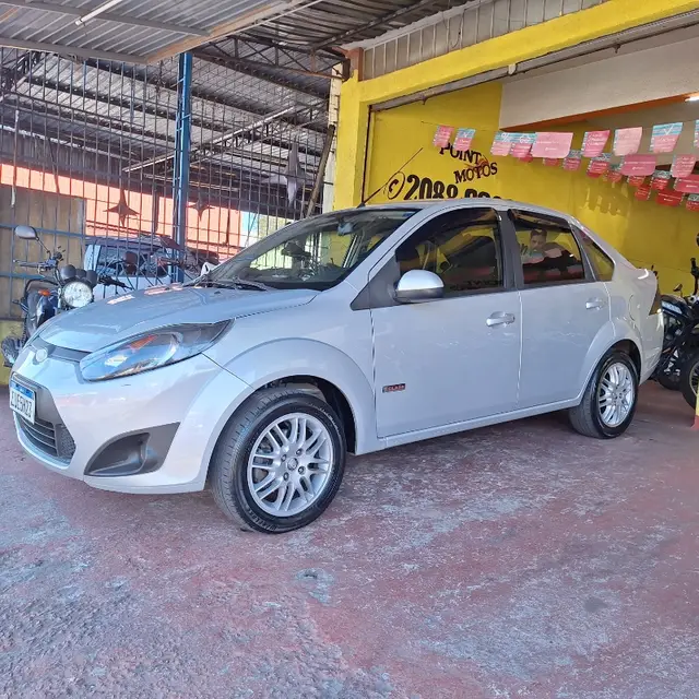 Carro Ford Fiesta Sedan 2011 1.6 (Flex)