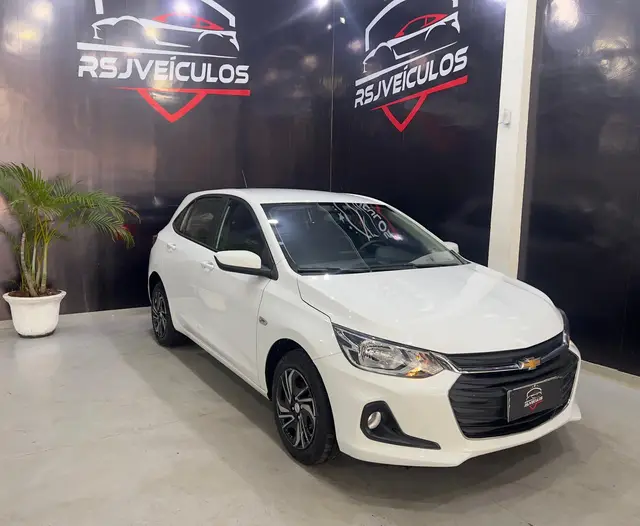 Carro Chevrolet Onix 2024 LT 1.0 Turbo