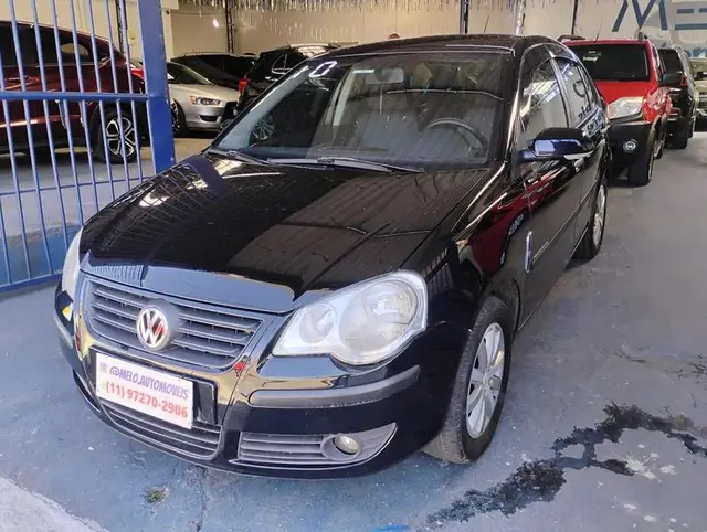 Carro Volkswagen Polo Sedan 2010 COMFORT. I MOTION