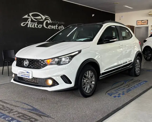 Carro Fiat Argo 2020 1.3 Trekking (Flex)