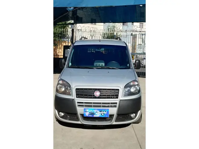 Carro Fiat Doblò 2020 Essence 1.8 16V (Flex)