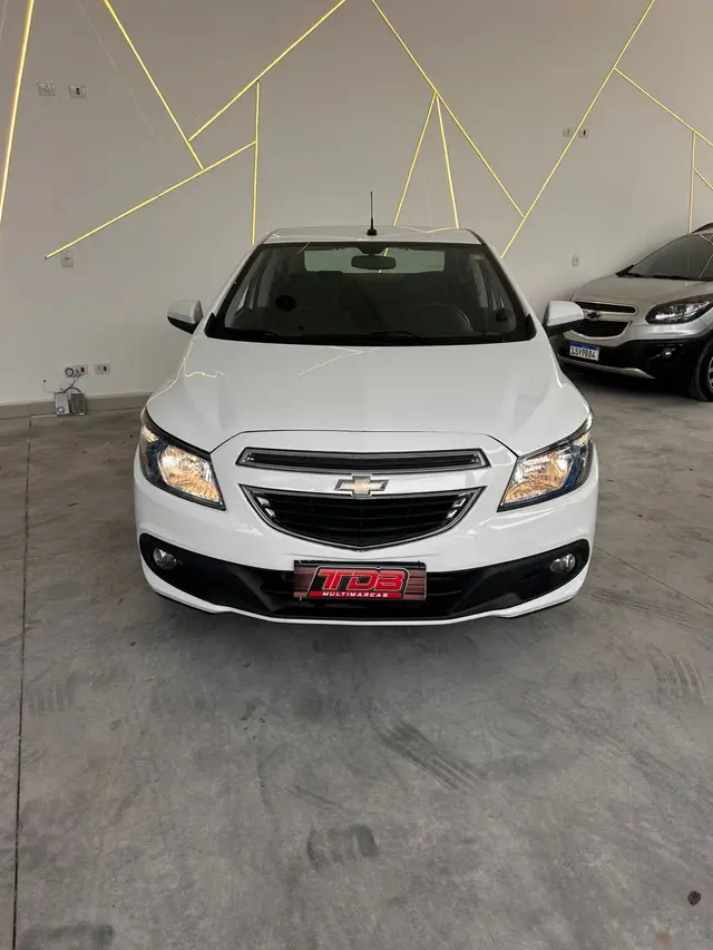 Carro Chevrolet Prisma 2016 1.4 LT SPE/4