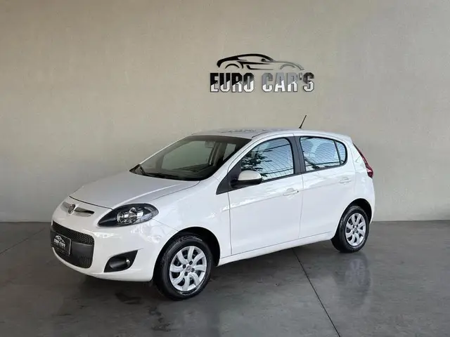 Carro Fiat Palio 2014 Attractive 1.0 8V (Flex)