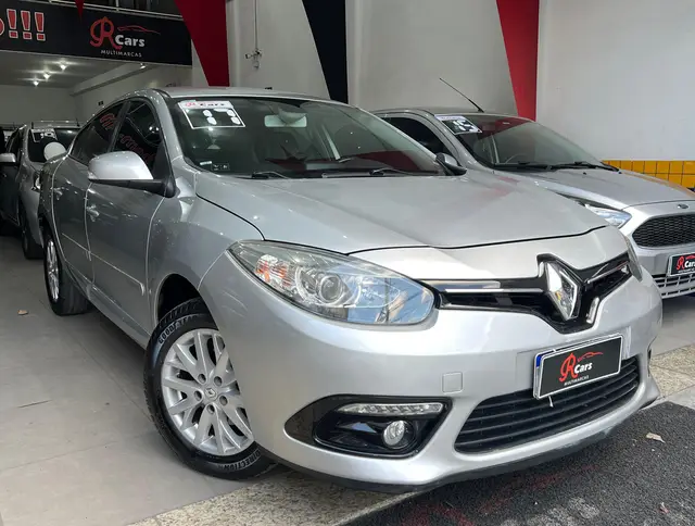 Carro Renault Fluence 2017 2.0 16V Dynamique Plus X-Tronic (Flex)