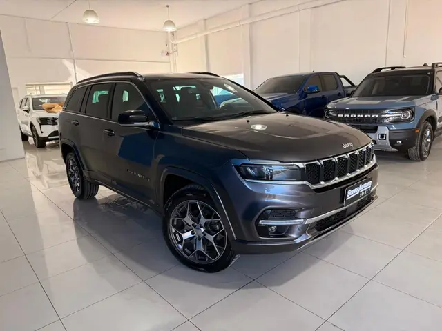 Carro Jeep Commander 2023 Overland 2.0 TD380