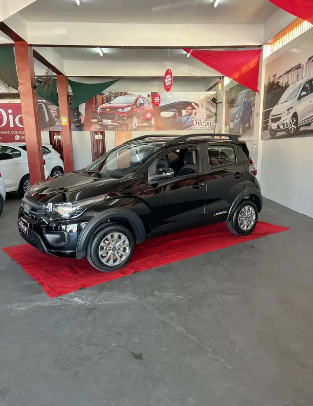 Carro Fiat Mobi 2022 Trekking 1.0 (Flex)