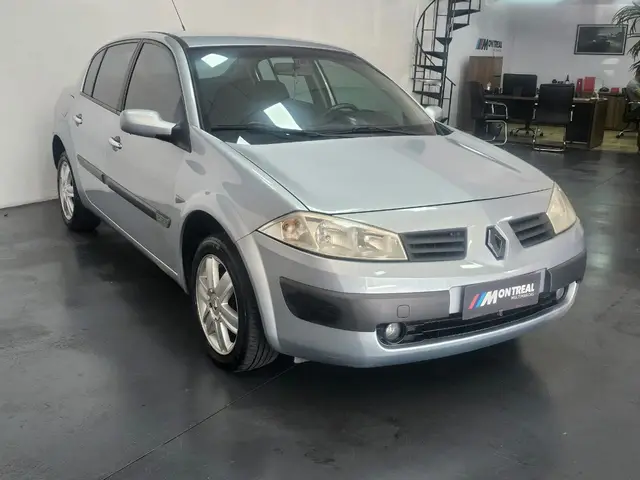 Carro Renault Megane Sedan 2007 Mégane Sedan Dynamique 2.0 16V