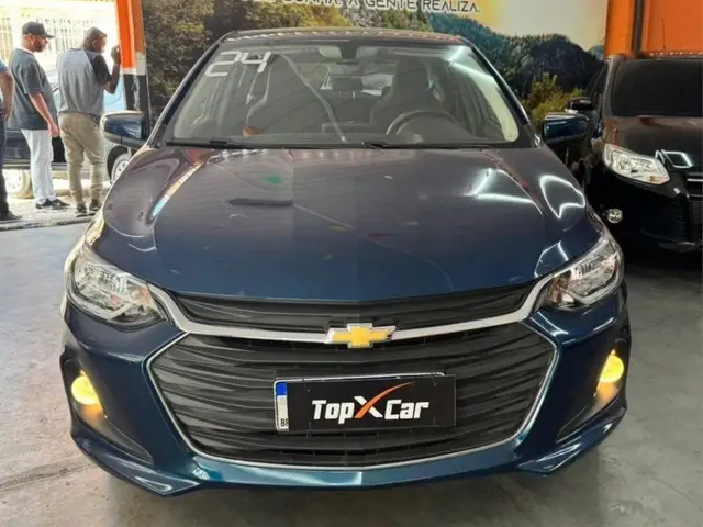 Carro Chevrolet Onix Plus 2024 LT 1.0