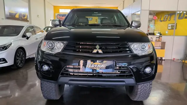 Carro Mitsubishi L200 Triton Sport 2015 3.2 DID-H HPE 4WD (Aut)