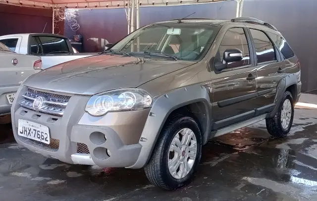 Carro Fiat Palio Weekend 2011 Adventure 1.8 16V Dualogic (Flex)