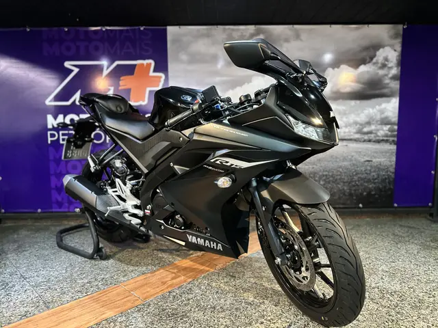 Moto Yamaha YZF R15 2025 ABS