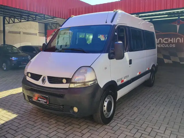 Carro Renault Master 2010 Minibus 16 lugares