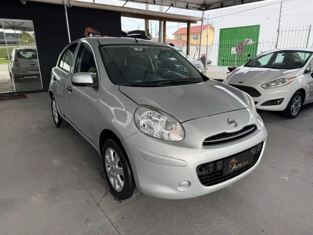 Carro Nissan March 2013 1.0 16V S (Flex)