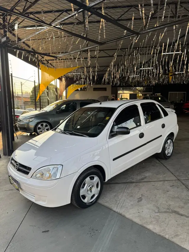 Carro Chevrolet Corsa Sedan 2004 1.8 (Flex)