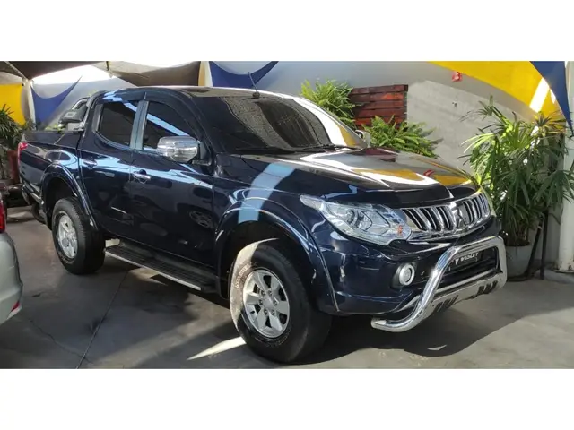 Carro Mitsubishi L200 Triton Outdoor 2018 2.4