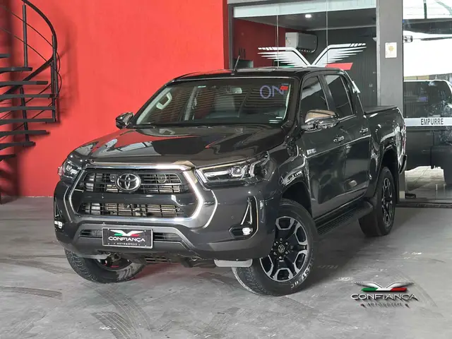 Carro Toyota Hilux Cabine Dupla 2023 SRX 4x4 2.8 Diesel