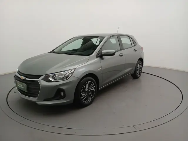 Carro Chevrolet Onix Plus 2024 LT 1.0