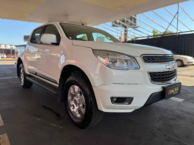Carro Chevrolet S10 Cabine Dupla 2015 S10 LS 2.4 4x2 (Cab Dupla) (Flex)