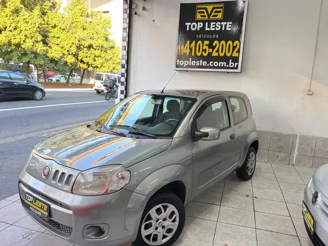 Carro Fiat Uno 2014 Vivace 1.0 8V (Flex) 2p