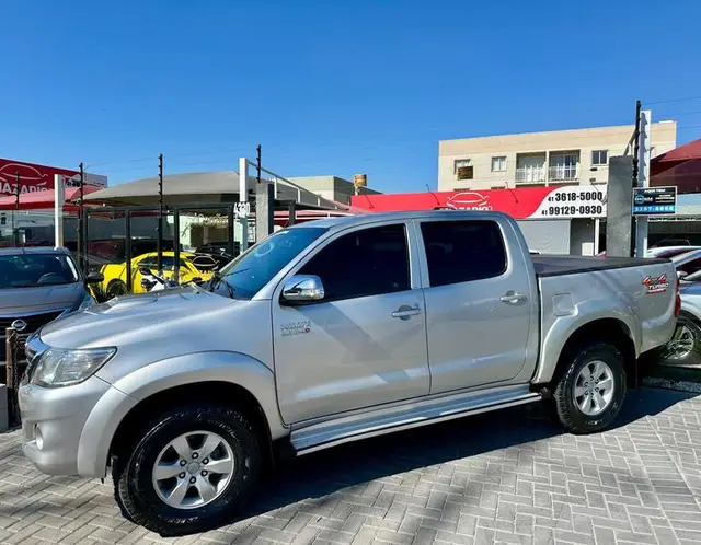 Carro Toyota Hilux Cabine Dupla 2014 Hilux 3.0 TDI 4x4 CD SRV (Aut)
