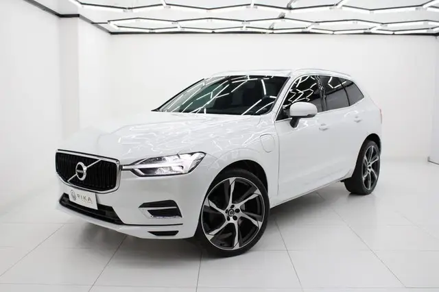Carro Volvo XC60 2020 2.0 T5 Momentum AWD