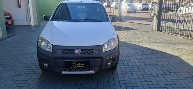 Carro Fiat Strada 2017 Hard Working 1.4 (Flex) (Cabine Simples)