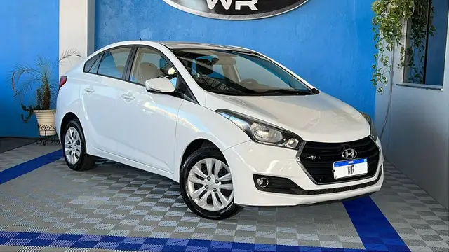 Carro Hyundai HB20S 2018 1.0 Comfort Plus (Flex)