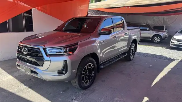 Carro Toyota Hilux Cabine Dupla 2022 GR-S 4x4 2.8 TDI Dies. Aut.