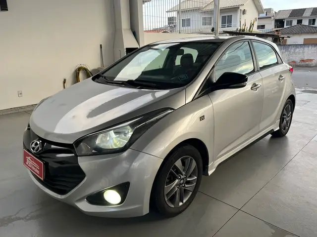 Carro Hyundai HB20 2015 Spicy 1.0 Flex (Mec.)