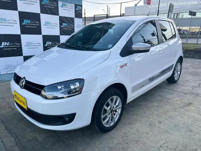 Carro Volkswagen Fox 2014 1.6 VHT Rock in Rio (Flex)