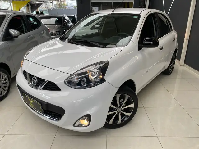 Carro Nissan March 2017 1.6 16V SL CVT (Flex)