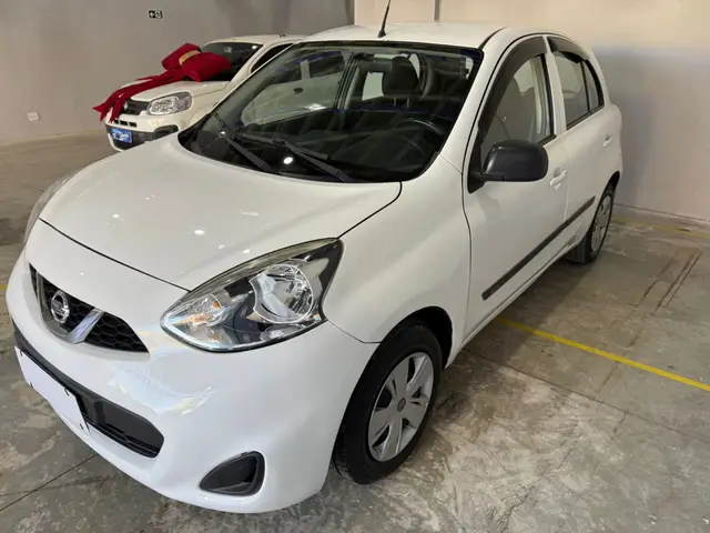 Carro Nissan March 2016 1.0 12V S (Flex)