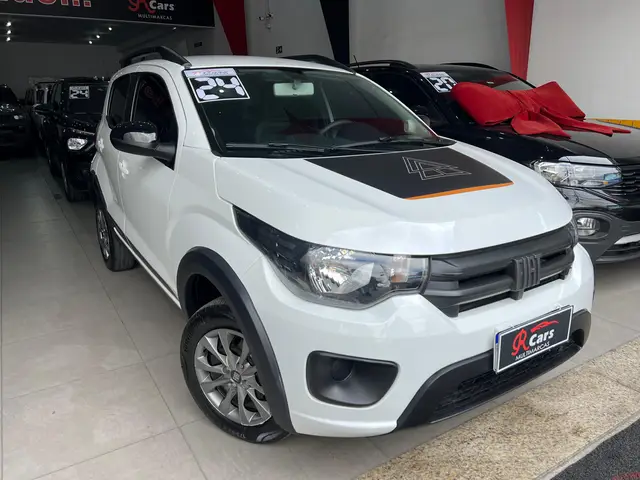 Carro Fiat Mobi 2024 Trekking 1.0