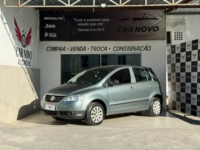 Carro Volkswagen Fox 2009 1.0 8V (Flex) 4p