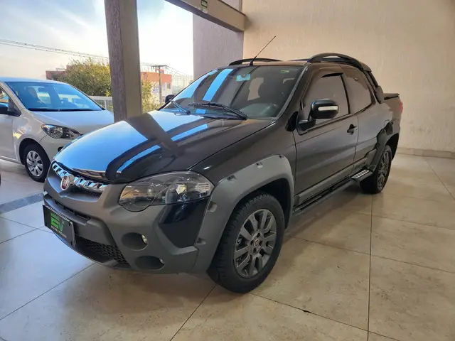 Carro Fiat Strada 2019 Adventure 1.8 16V (Flex) (Cabine Dupla)