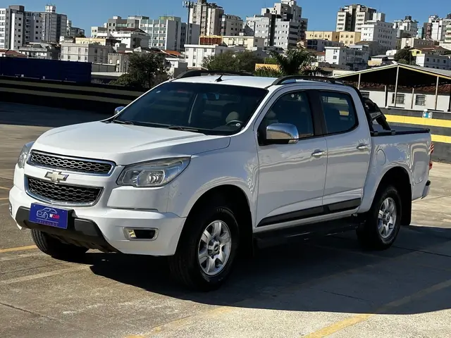 Carro Chevrolet S10 Cabine Dupla 2014 S10 2.8 CTDi 4x2 LT (Cab Dupla)