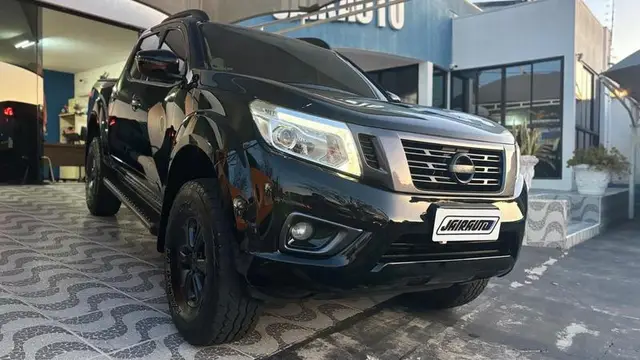 Carro Nissan Frontier 2017 2.3 TD CD LE 4x4 (Aut)