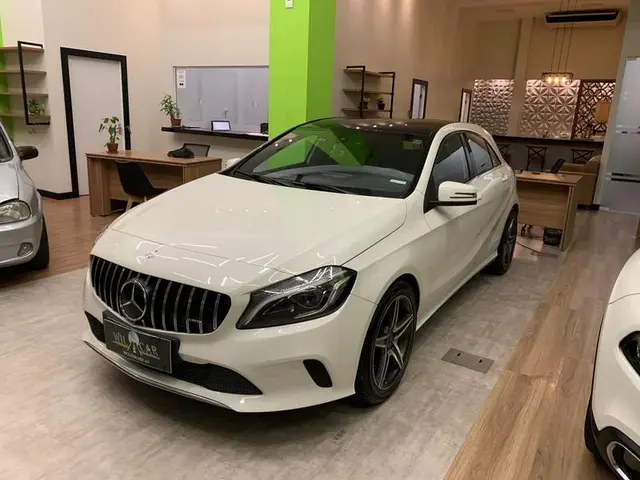 Carro Mercedes-Benz A 200 2018 200 1.6 Turbo FlexFuel DCT