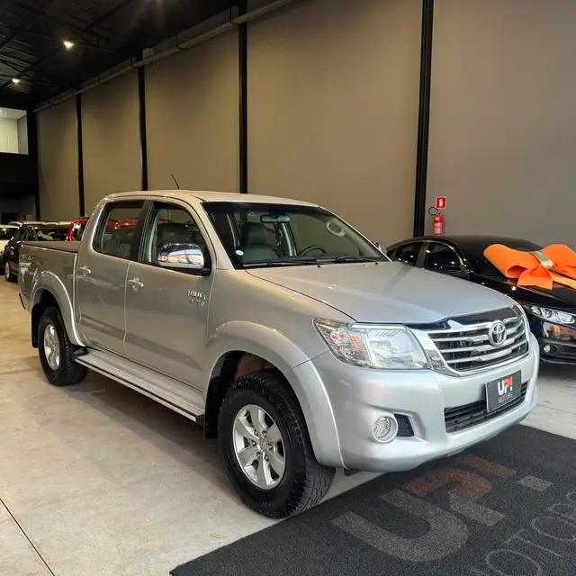 Carro Toyota Hilux Cabine Dupla 2013 Hilux 2.7 SRV CD 4x4 (Flex) (Aut)