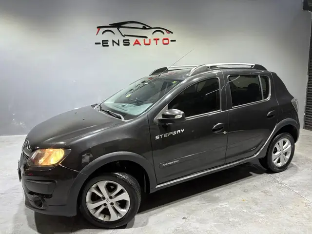 Carro Renault Sandero Stepway 2015 1.6 8V Easy-R (Flex)